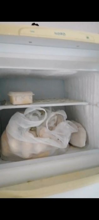 Продам  холодильник в рабочем сост