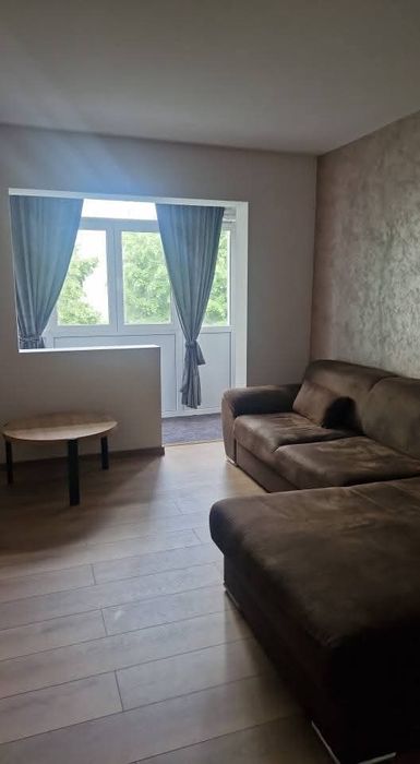 Închiriez apartament 2 camere zona Narcisa