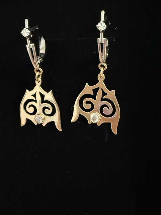 Бриллиантовые серьги