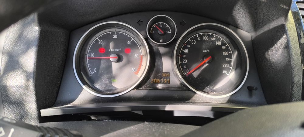 Opel Zafira B 1.7 CDTI 2010