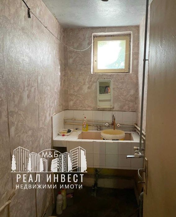 Продава се Къща в с. Ябълково, Област Хасково - 100 кв.м за 403 €/кв.м - Снимка #2