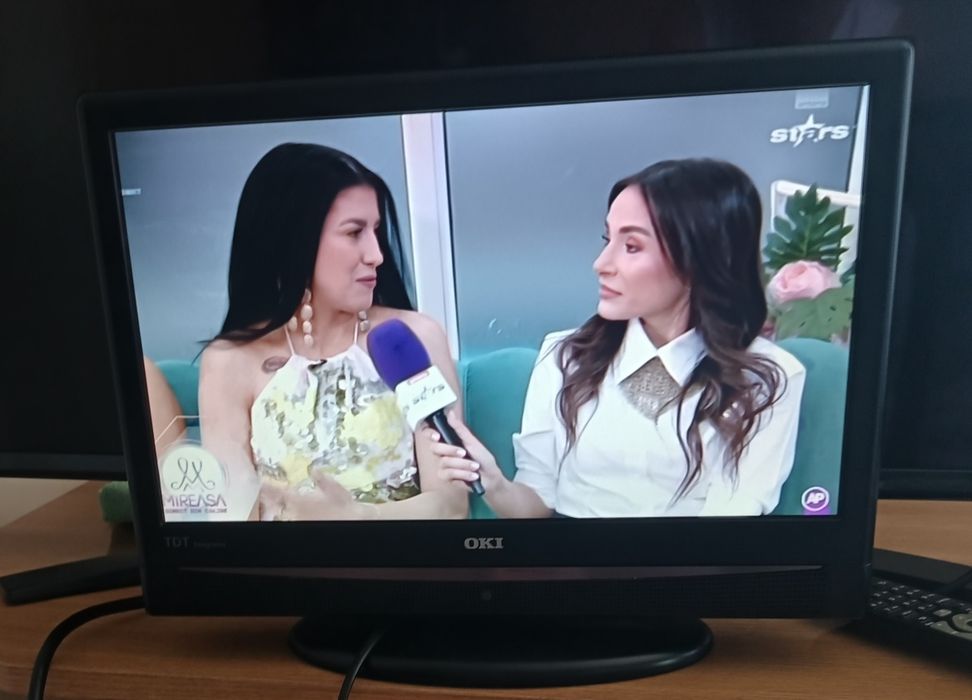 TV Lcd OKI funcțional cu telecomandă, perfect pentru bucătărie, rulotă, DVR și camere supraveghere