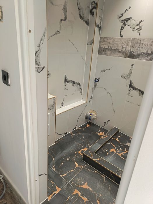 Garsoniera Stadionului  25 M2  se da la alb