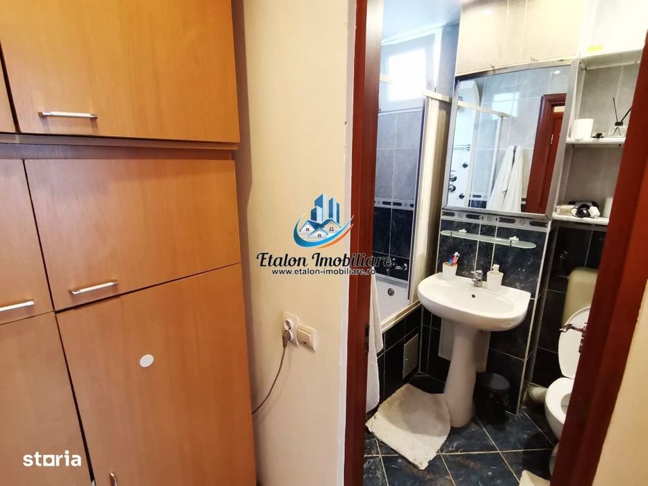 Apartament 3 camere, etaj 1, Piata Darmanesti
