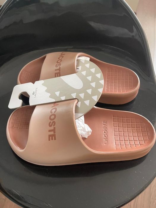 Шлепанцы Lacoste