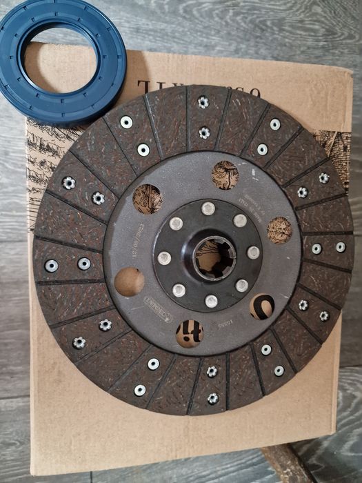 Disc ambreiaj tractor carraro 400  import preț 695 lei se poate trimite