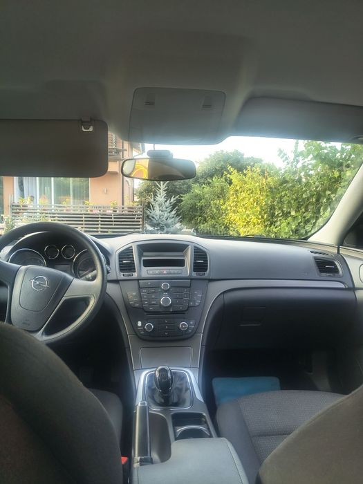 Opel Insignia 1,6 benzina