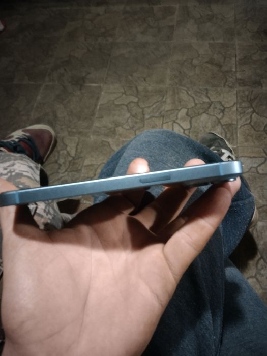 IPhone 14 в идеальном состоянии