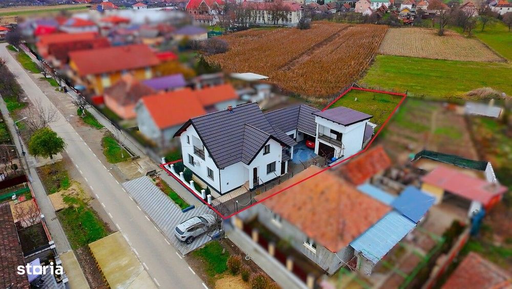 Casă complet mobilata si utilata cu 4 camere + garaj | Teren 744 mp