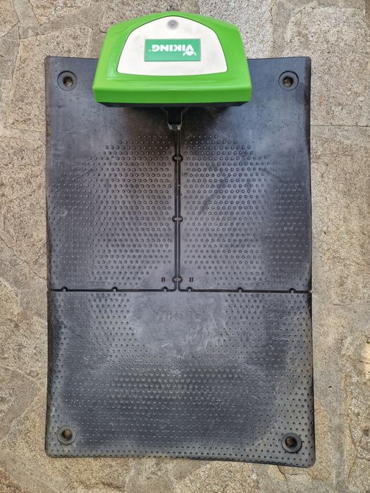 VIKING MI 422 - косачка робот