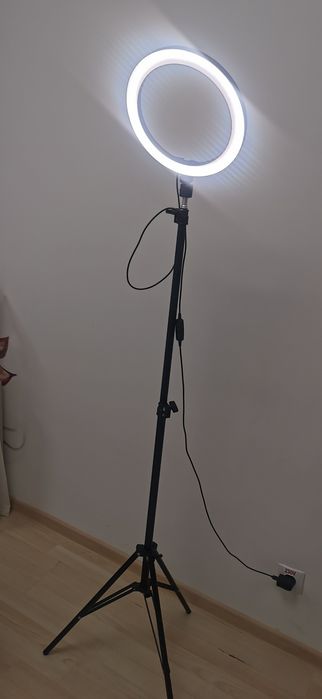 Vapozon cosmetic/Lampa cosmetica cu lupa/Lampa circulara de vanzare!