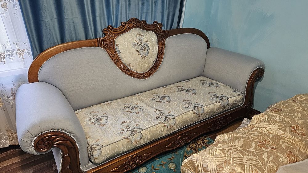 Диван и 2 кресла