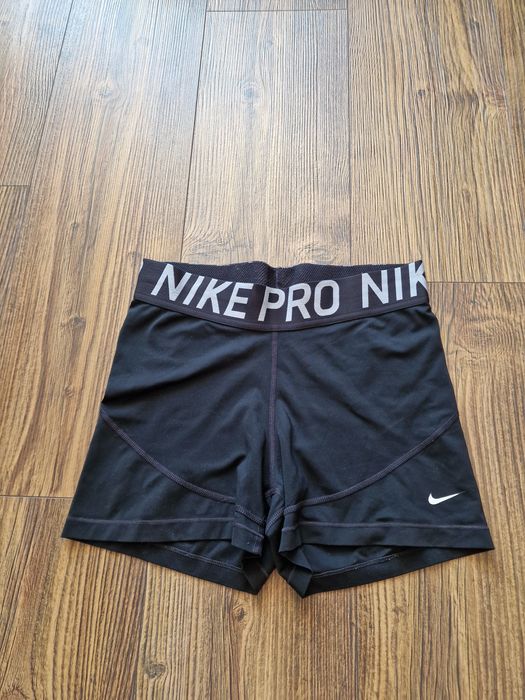 Страхотен дамски сет NIKE размер S / M