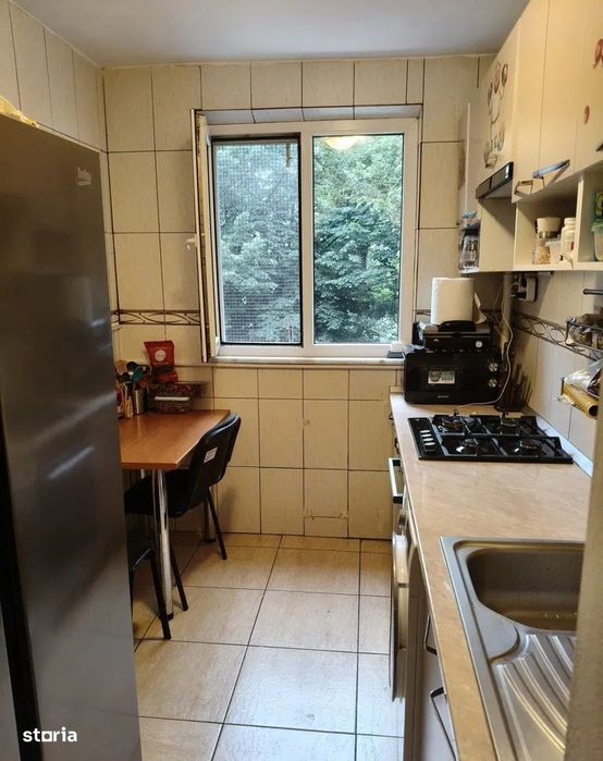 Apartament 3 camere de vanzare Drumul Taberei