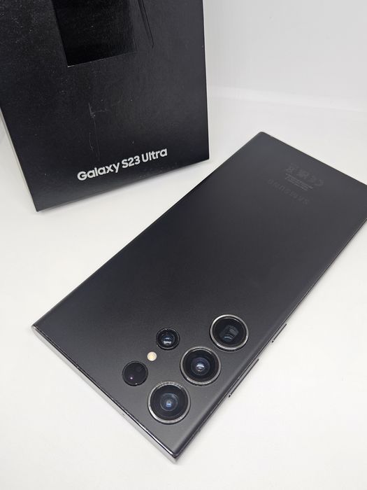 Samsung Galaxy S23 Ultra  5G  256Gb/8Ram Black + Кейсове