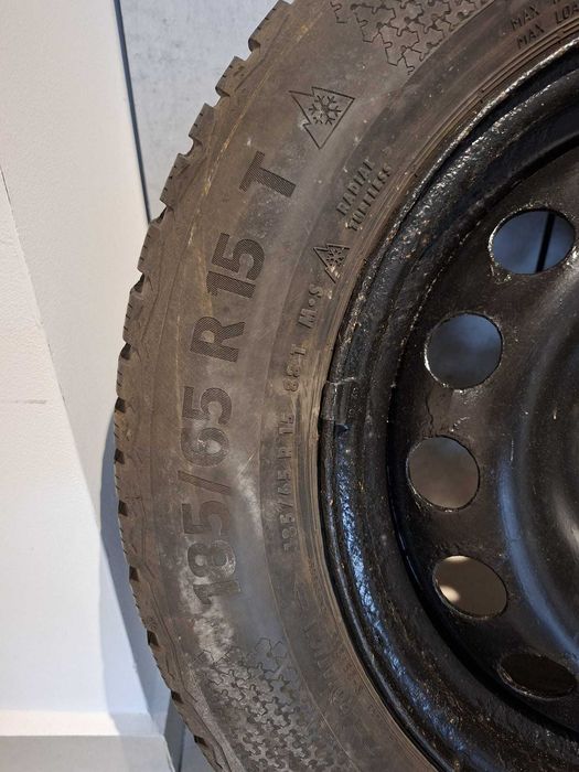 VAND 4 ROTI cu cauciucuri de iarna   +1 ROATA cu cauciuc de vara