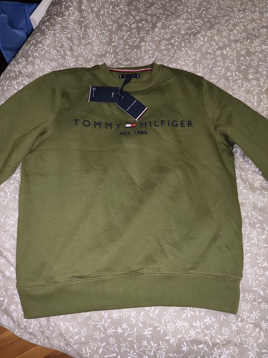 Чисто нов суичър tommy hilfiger