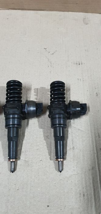 Injectoare injector 1.9 tdi 038 130 073 AG BKC BXE BLS BJB AXR golf 5