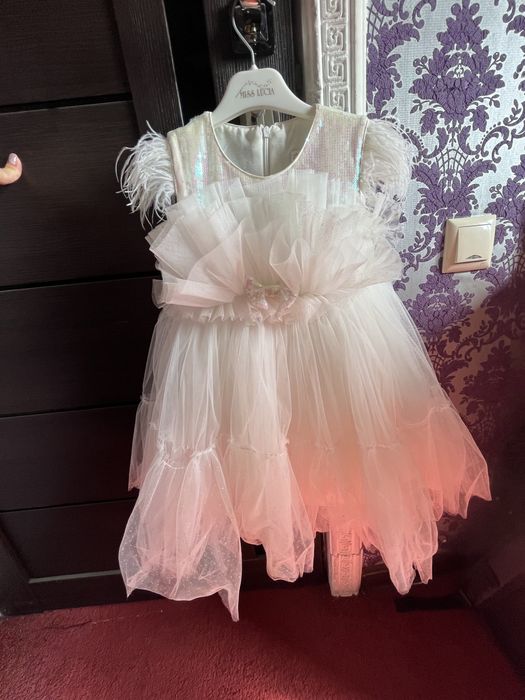 Платье на 3-4 года