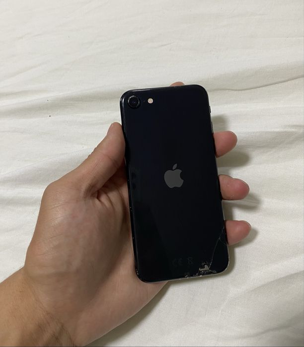 IPhone SE 2020 ёмкость 100%