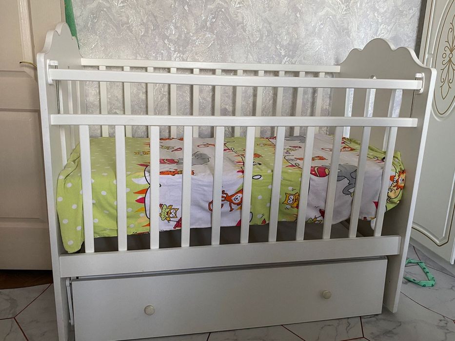 Кроватка в отличном состоянии