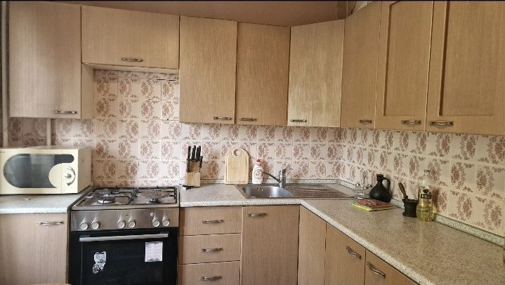 Кухонный гарнитур с техникой