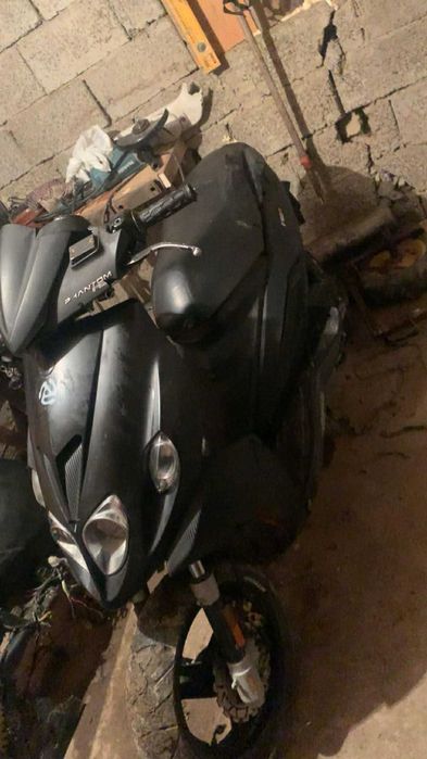 Scuter malaguti f12r phantom