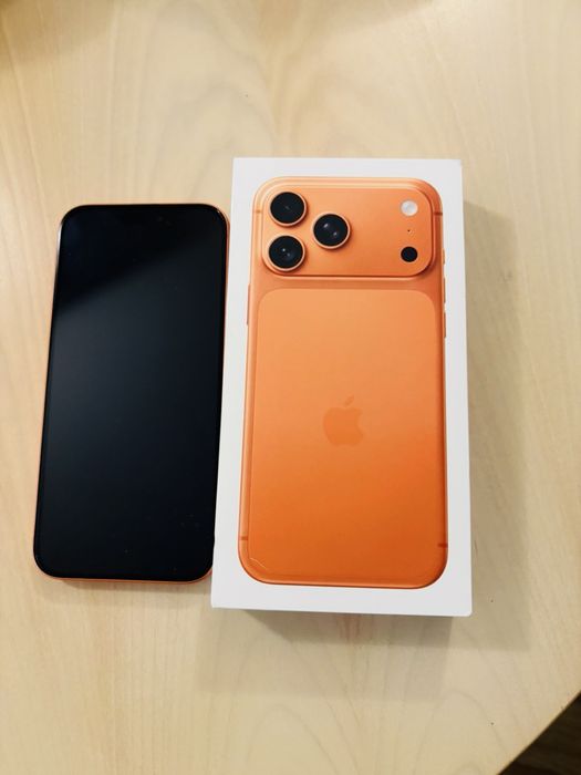 iPhone 17 Pro Max; 256GB/orange