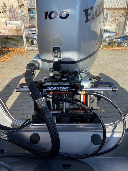 Barca  Crestliner Fish Hawk 1650 SE WT, SUA 2022 cu motor si peridoc