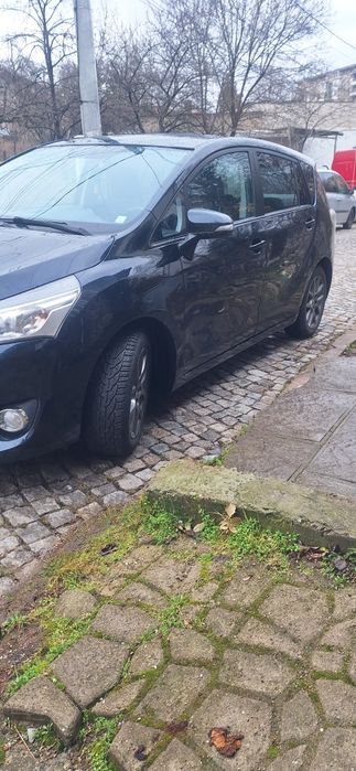 Toyota verso 2.0/124к.