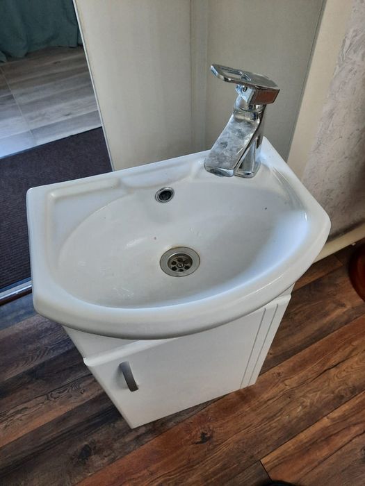 Рукомойник угловой б/у