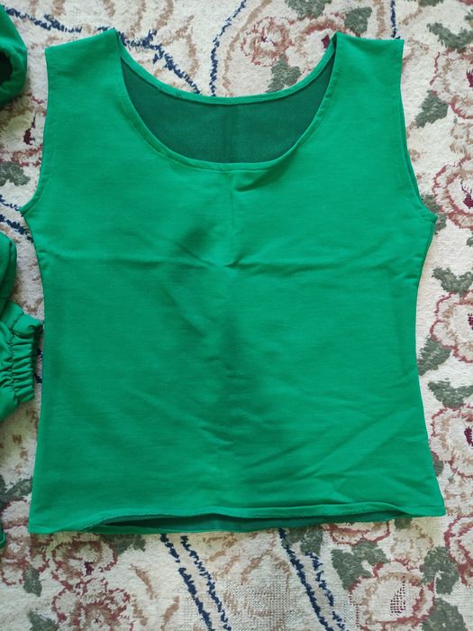 Продается тройка спортивная женская