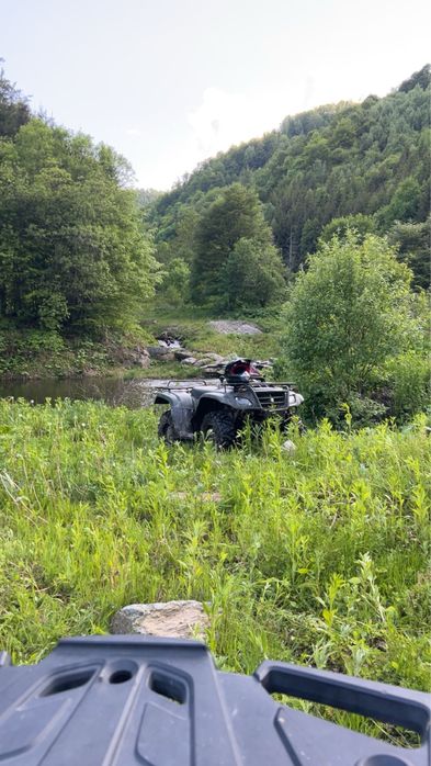 Vând ATV Suzuki Eiger