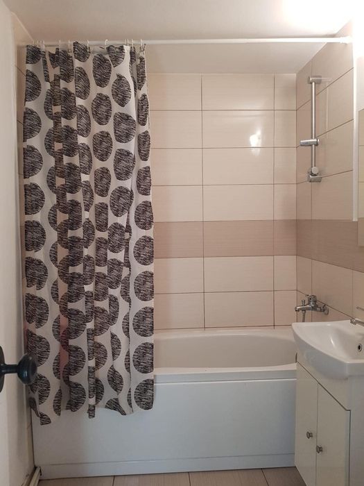 Apartament de închiriat