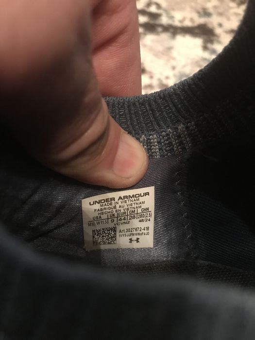 Кроссовки  under armmour