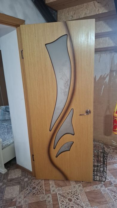 Меж комнату двери