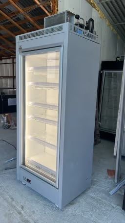 Congelator vertical reconditionat, o usa, 210x90x67 cm, import Polonia JBG2
