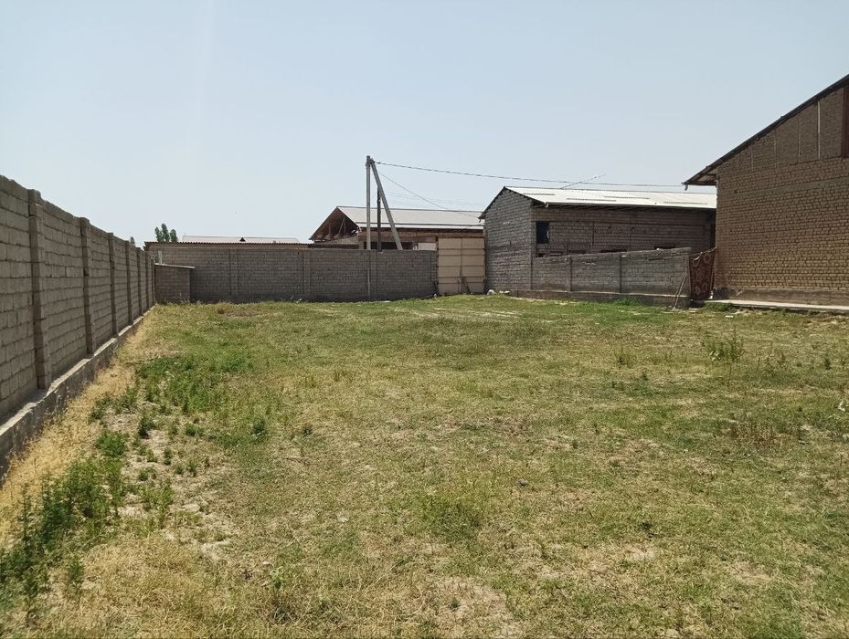 Участка сотилади