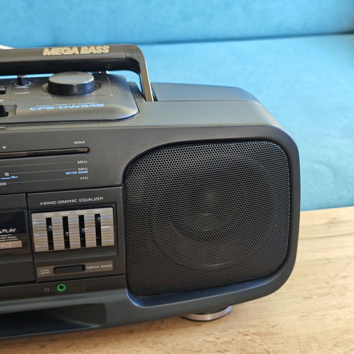 Двукасетъчен радиокасетофон Sony CFS-DW34S