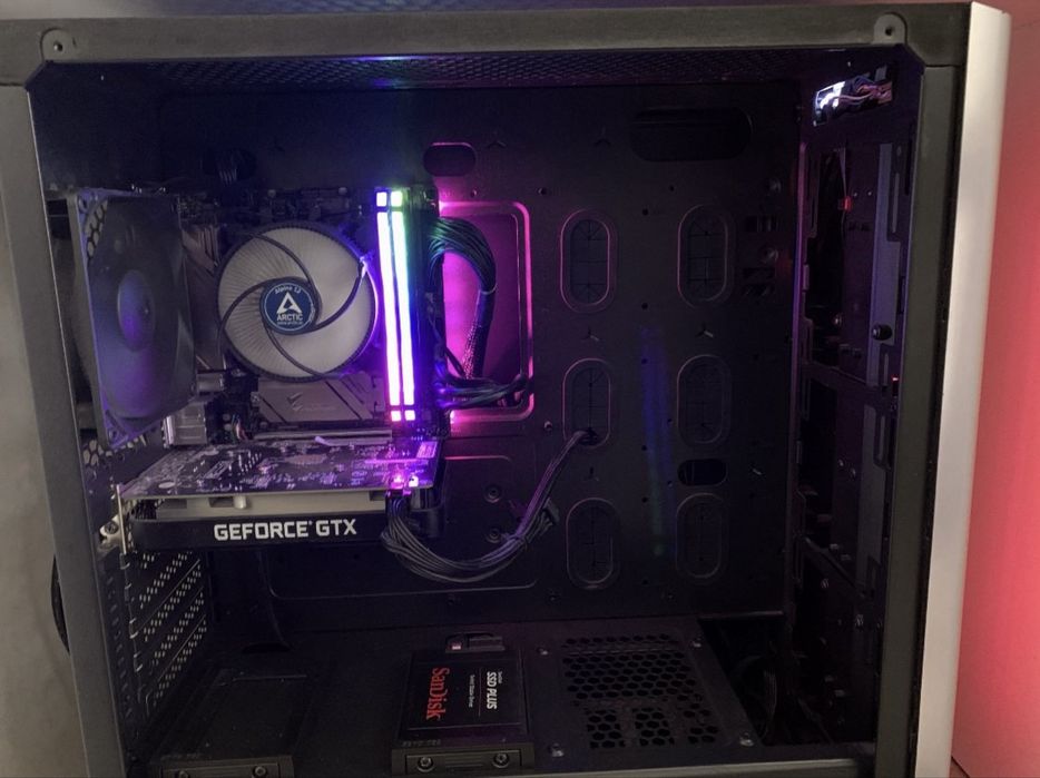 Гейминг компютър. Pc