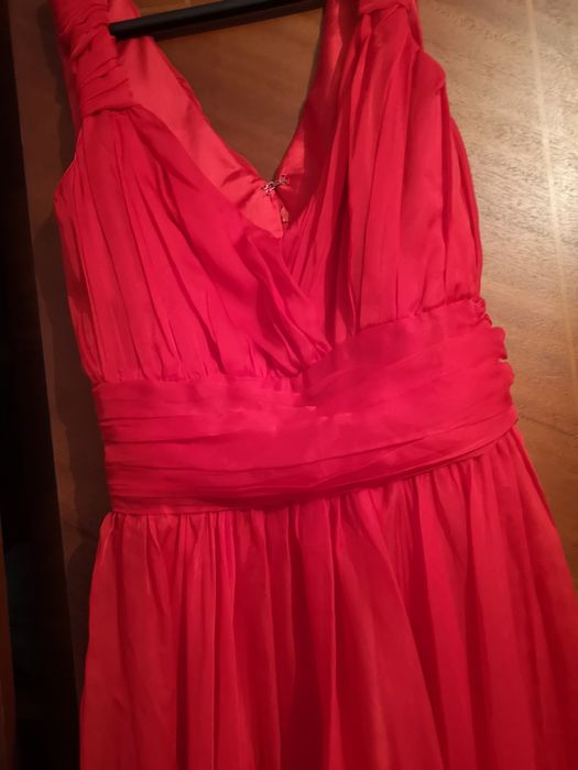 Rochie roșie superba