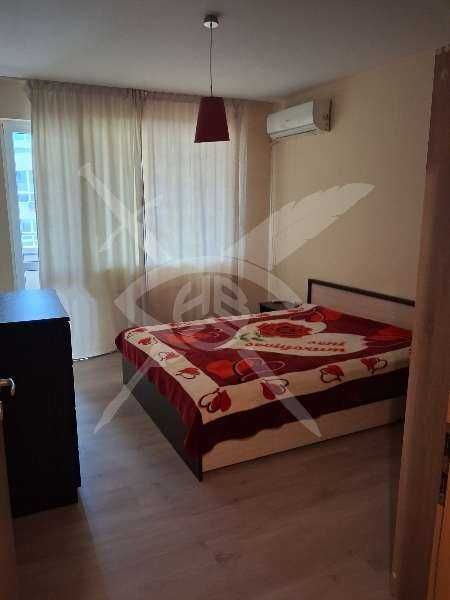 Двустаен апартамент - кв. Тракия - 11888151