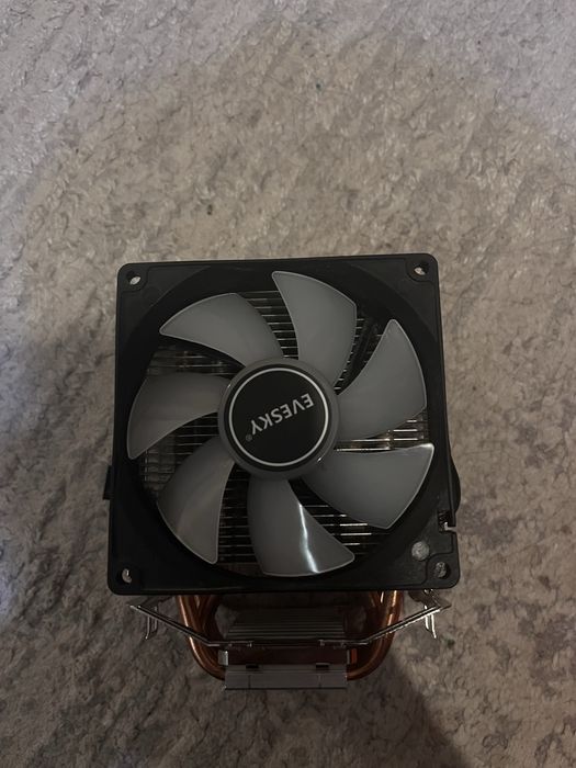 Башенный куллер ID cooling.