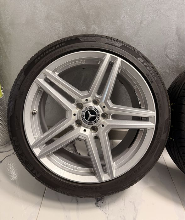 Mercedes Джанти 18 с летни гуми