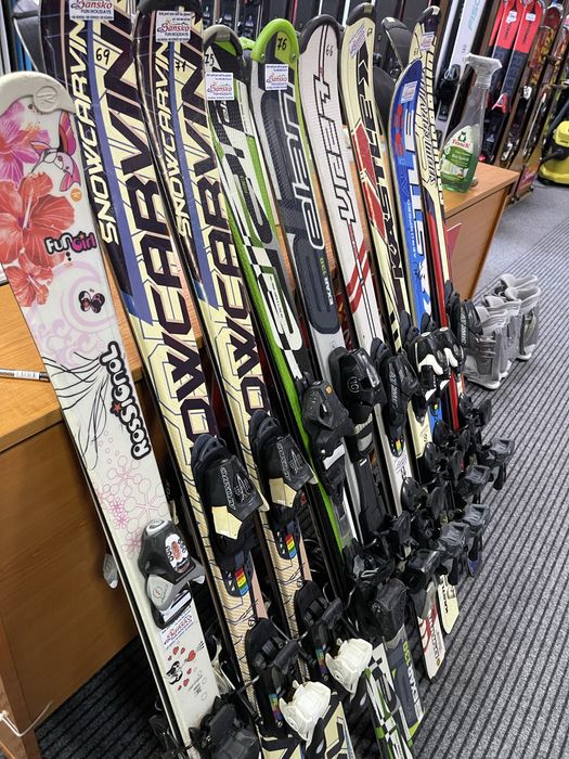 Детски ски и ски обувки – сервизирани, готови за каране