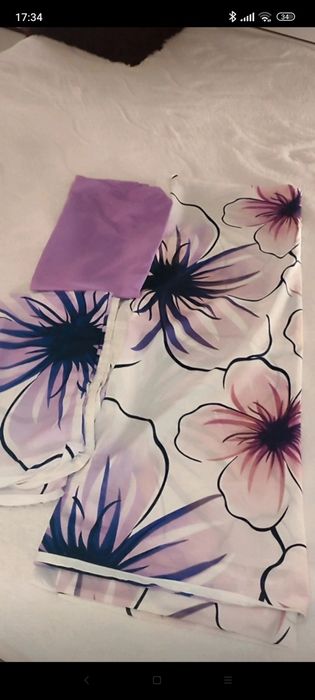 Lenjerie de pat, mov lavanda-alb, material fin satinat, nou