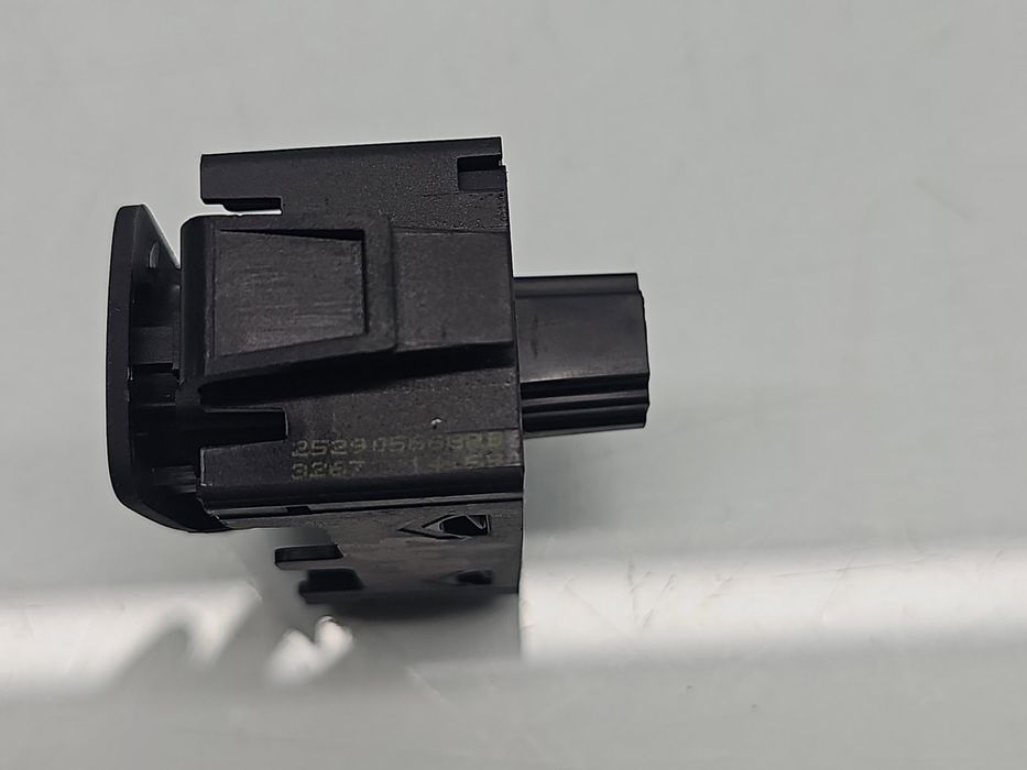 Buton avarii Dacia Logan MCV 2 [Fabr 2013-2022] 252905668R