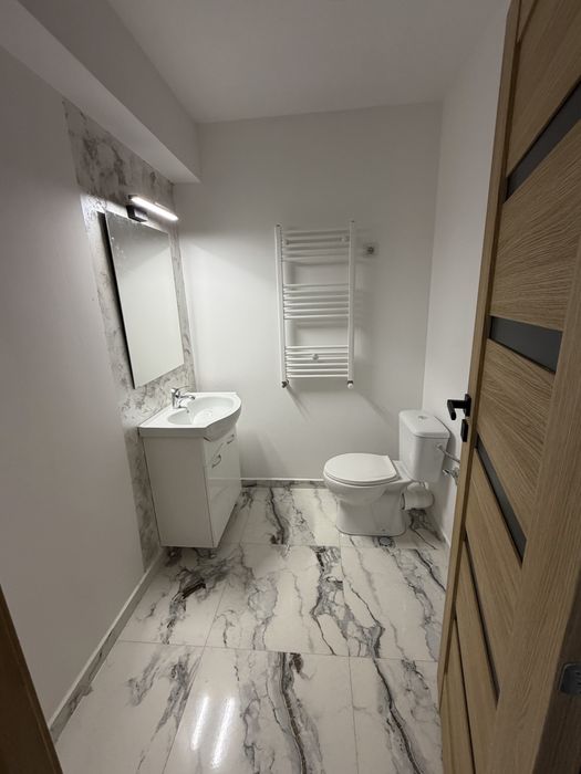 Apartament spațios de închiriat cu 3 dormitoare – Cartierul Unirii (zona nouă)