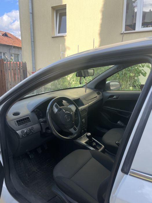 Vand Opel astra H 1.7 CDTI avariat