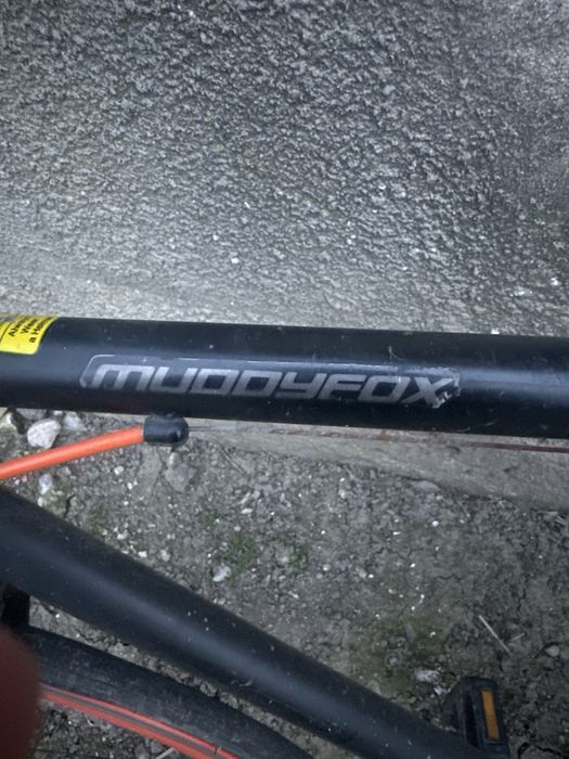 Bicicleta sport muddy